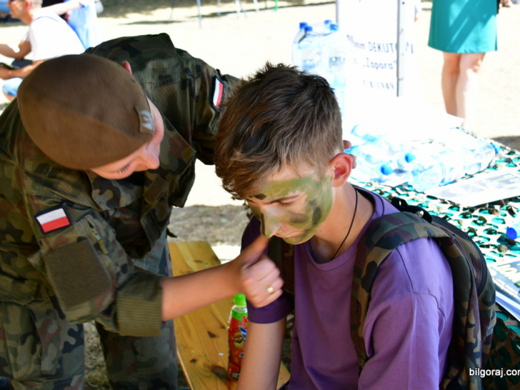 Piknik militarny w ramach obchodów 75. rocznicy mordu partyzantów w lesie Rapy (FOTO)