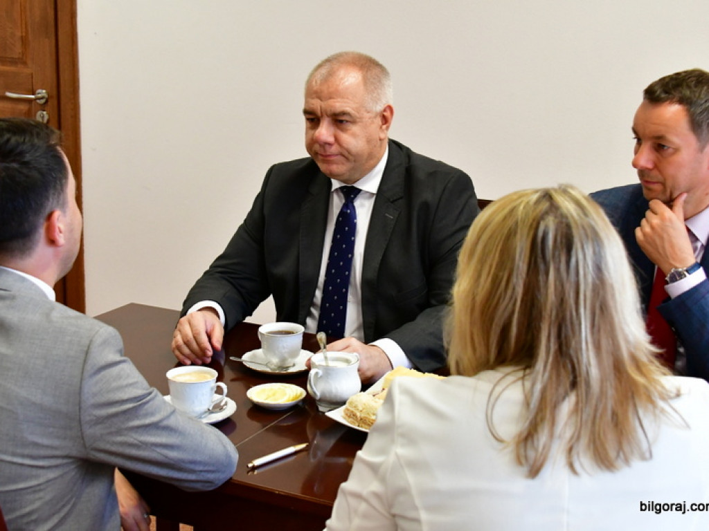 Wicepremier Jacek Sasin gościł dziś w Biłgoraju. Były rozmowy o szpitalu i drogach (FOTO)