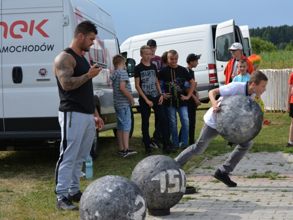 Strongmani w Gromadzie (FOTO)
