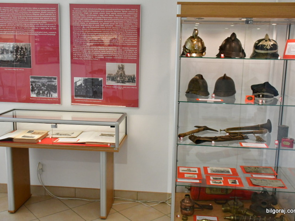 Na straży porządku i bezpieczeństwa. Nowa wystawa czasowa w Muzeum Ziemi Biłgorajskiej w Biłgoraju (FOTO)