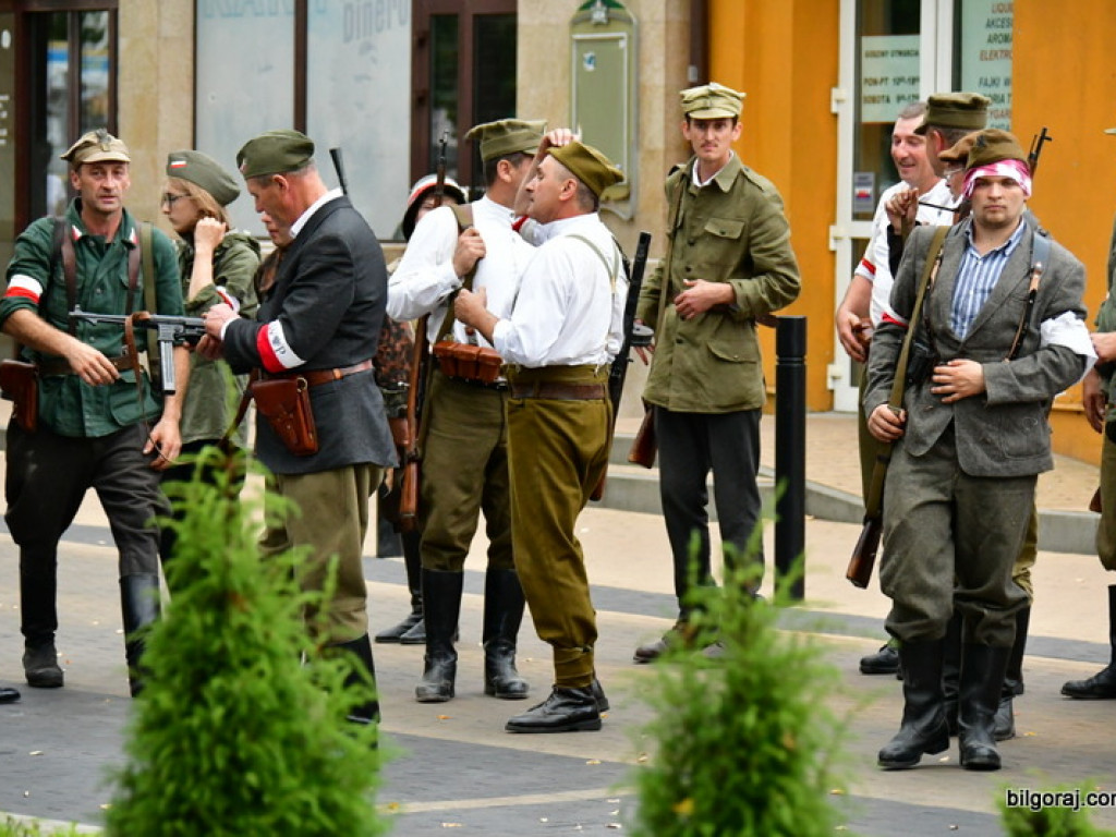 75. rocznica wybuchu Powstania Warszawskiego (FOTO, VIDEO)