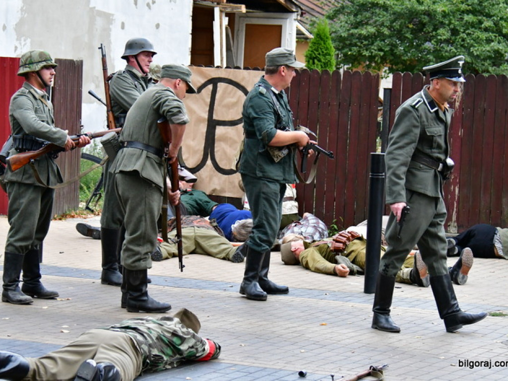 75. rocznica wybuchu Powstania Warszawskiego (FOTO, VIDEO)