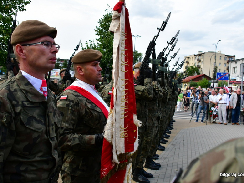 75. rocznica wybuchu Powstania Warszawskiego (FOTO, VIDEO)