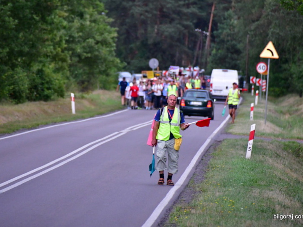 Pielgrzymi przybyli do Biłgoraja. W mieście nocują grupy z Zamościa i Hrubieszowa (FOTO)