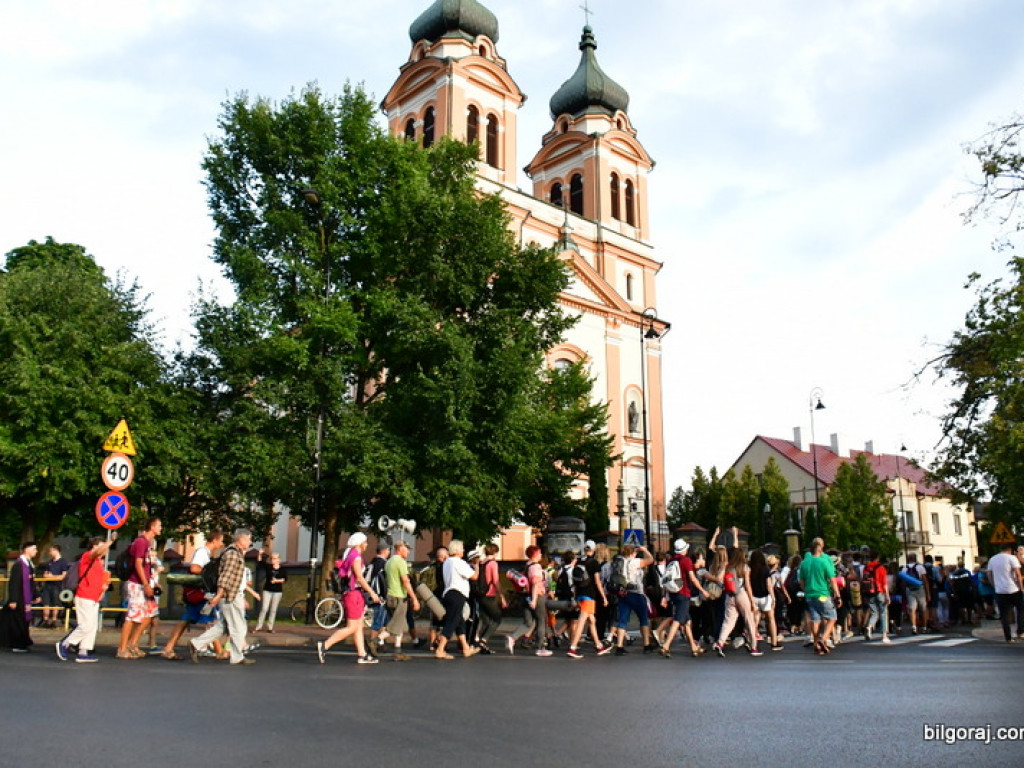 Pielgrzymi przybyli do Biłgoraja. W mieście nocują grupy z Zamościa i Hrubieszowa (FOTO)