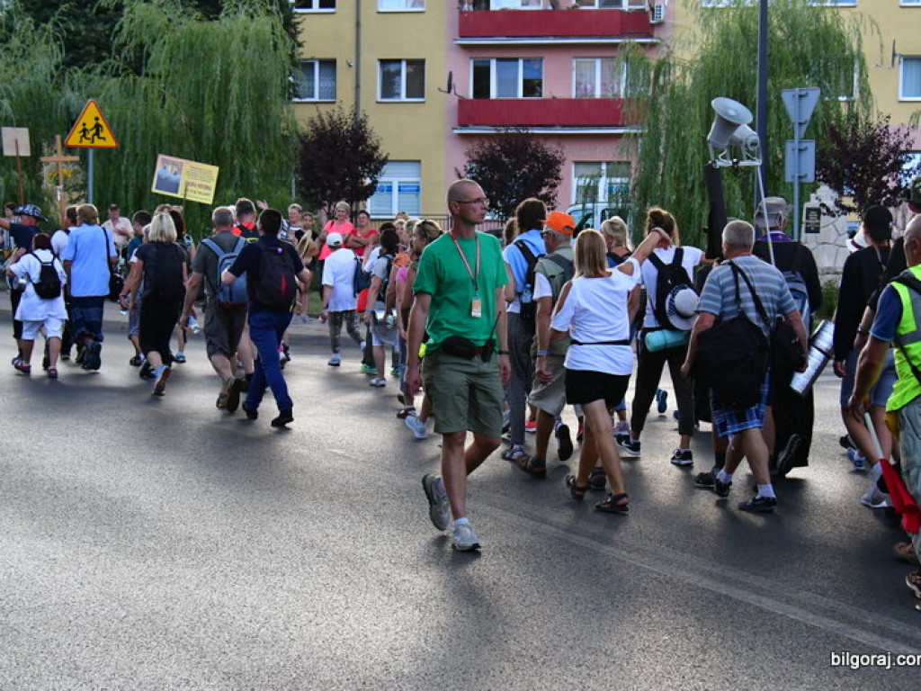Pielgrzymi przybyli do Biłgoraja. W mieście nocują grupy z Zamościa i Hrubieszowa (FOTO)