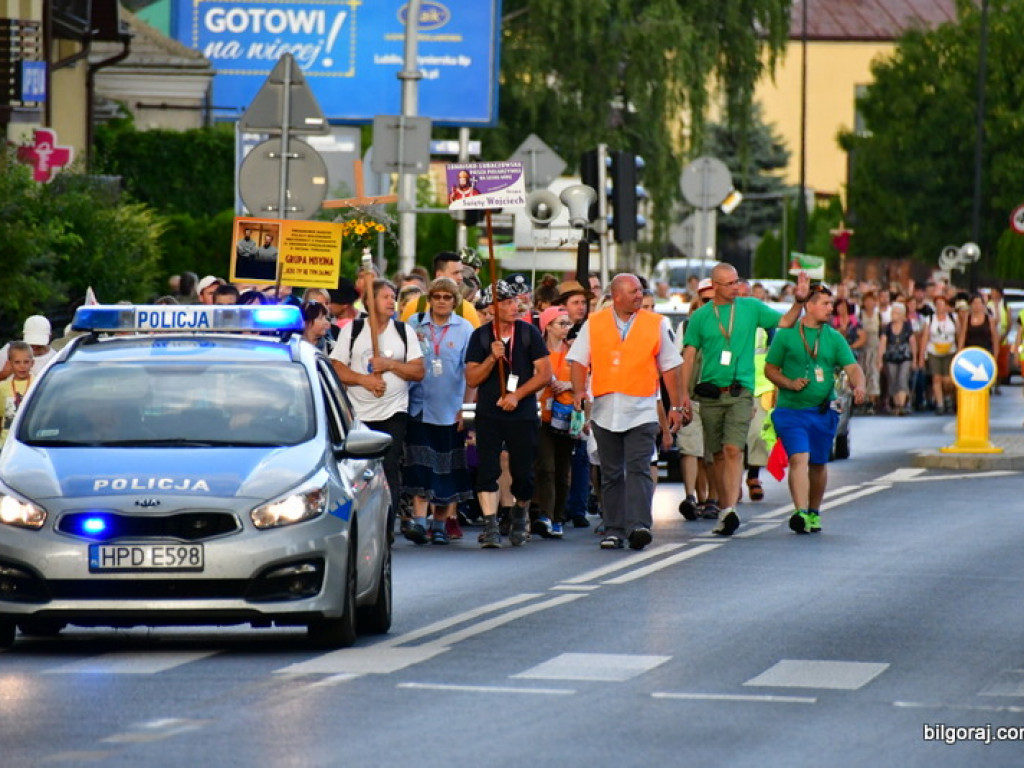 Pielgrzymi przybyli do Biłgoraja. W mieście nocują grupy z Zamościa i Hrubieszowa (FOTO)