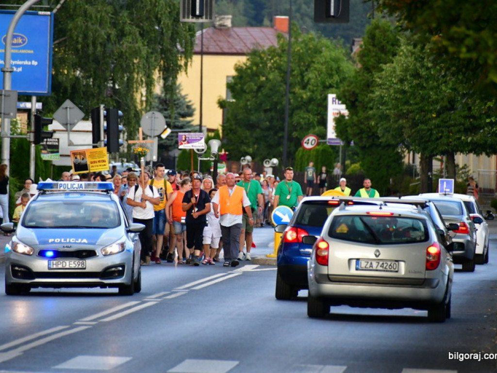 Pielgrzymi przybyli do Biłgoraja. W mieście nocują grupy z Zamościa i Hrubieszowa (FOTO)