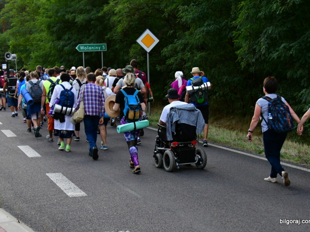 Pielgrzymi przybyli do Biłgoraja. W mieście nocują grupy z Zamościa i Hrubieszowa (FOTO)