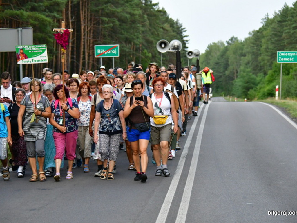 Pielgrzymi przybyli do Biłgoraja. W mieście nocują grupy z Zamościa i Hrubieszowa (FOTO)