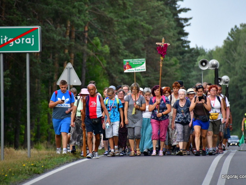 Pielgrzymi przybyli do Biłgoraja. W mieście nocują grupy z Zamościa i Hrubieszowa (FOTO)