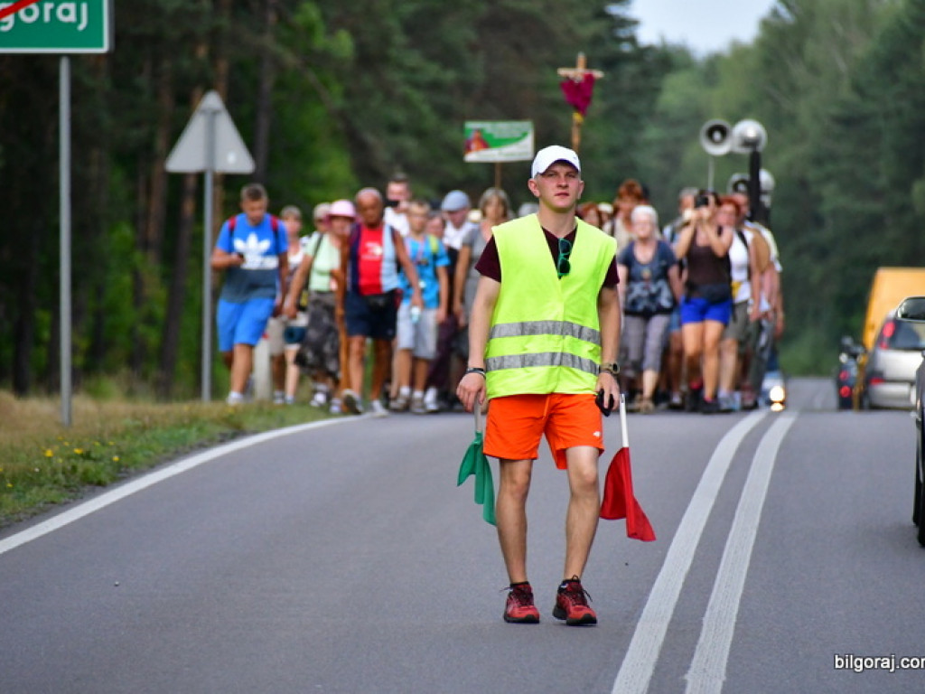 Pielgrzymi przybyli do Biłgoraja. W mieście nocują grupy z Zamościa i Hrubieszowa (FOTO)