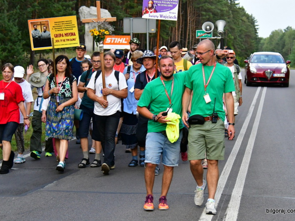 Pielgrzymi przybyli do Biłgoraja. W mieście nocują grupy z Zamościa i Hrubieszowa (FOTO)