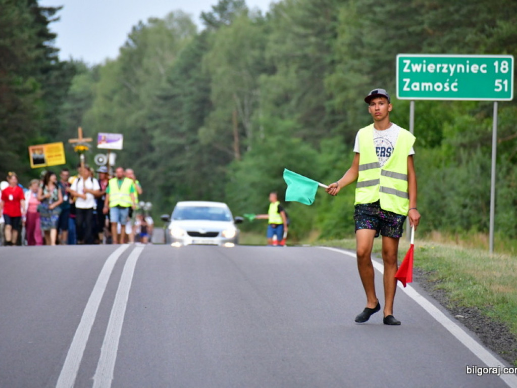 Pielgrzymi przybyli do Biłgoraja. W mieście nocują grupy z Zamościa i Hrubieszowa (FOTO)