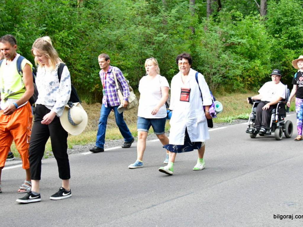 Pielgrzymi przybyli do Biłgoraja. W mieście nocują grupy z Zamościa i Hrubieszowa (FOTO)