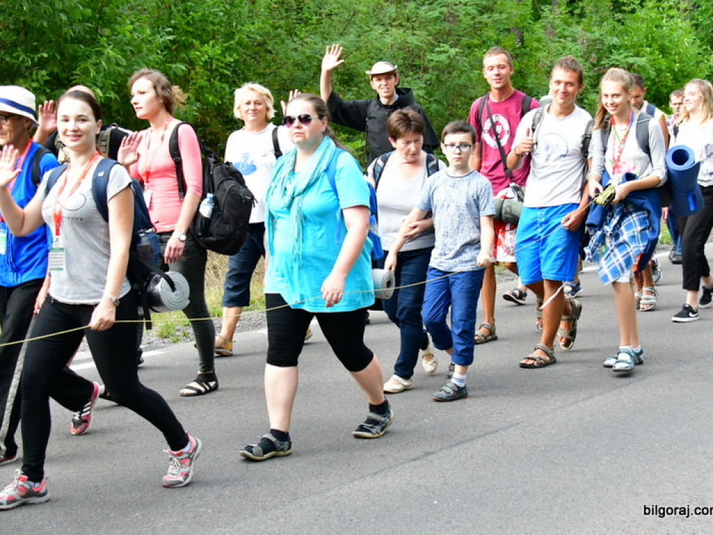 Pielgrzymi przybyli do Biłgoraja. W mieście nocują grupy z Zamościa i Hrubieszowa (FOTO)