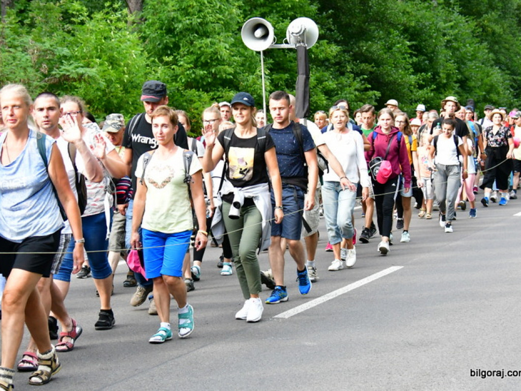Pielgrzymi przybyli do Biłgoraja. W mieście nocują grupy z Zamościa i Hrubieszowa (FOTO)