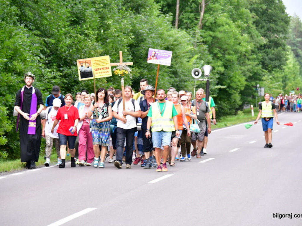 Pielgrzymi przybyli do Biłgoraja. W mieście nocują grupy z Zamościa i Hrubieszowa (FOTO)