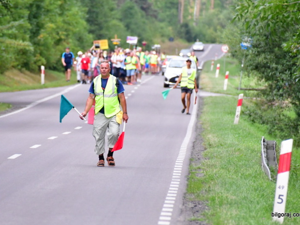 Pielgrzymi przybyli do Biłgoraja. W mieście nocują grupy z Zamościa i Hrubieszowa (FOTO)