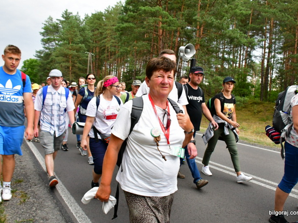 Pielgrzymi przybyli do Biłgoraja. W mieście nocują grupy z Zamościa i Hrubieszowa (FOTO)