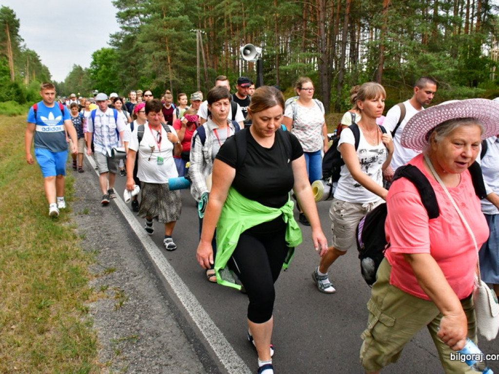Pielgrzymi przybyli do Biłgoraja. W mieście nocują grupy z Zamościa i Hrubieszowa (FOTO)