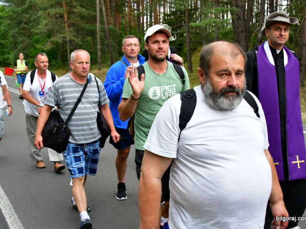 Pielgrzymi przybyli do Biłgoraja. W mieście nocują grupy z Zamościa i Hrubieszowa (FOTO)