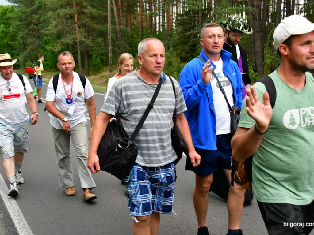 Pielgrzymi przybyli do Biłgoraja. W mieście nocują grupy z Zamościa i Hrubieszowa (FOTO)