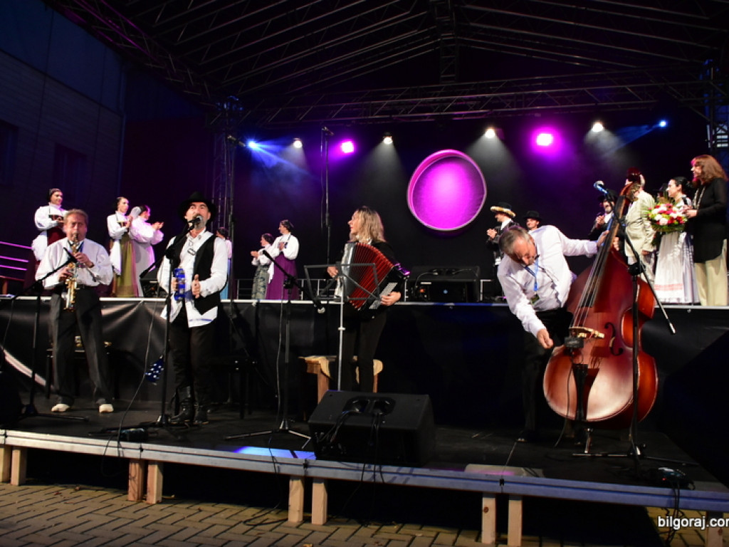 Festiwal kultur, czyli taniec, śpiew oraz muzyka żydowska, krajów bałkańskich i Polski (FOTO)