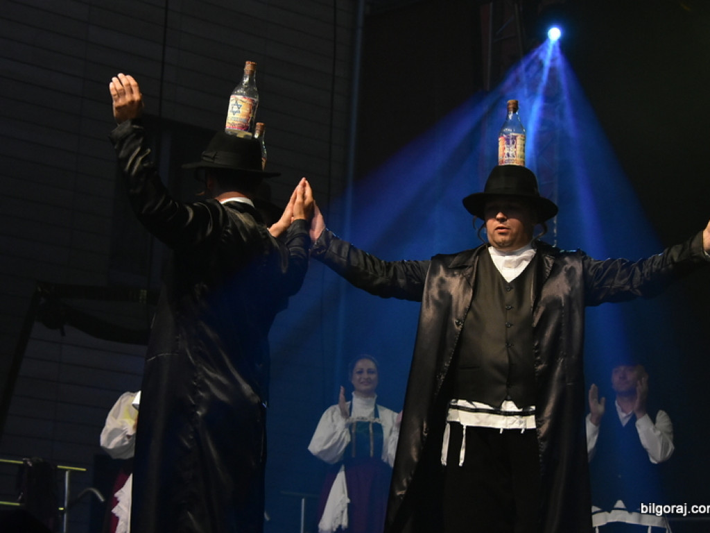 Festiwal kultur, czyli taniec, śpiew oraz muzyka żydowska, krajów bałkańskich i Polski (FOTO)