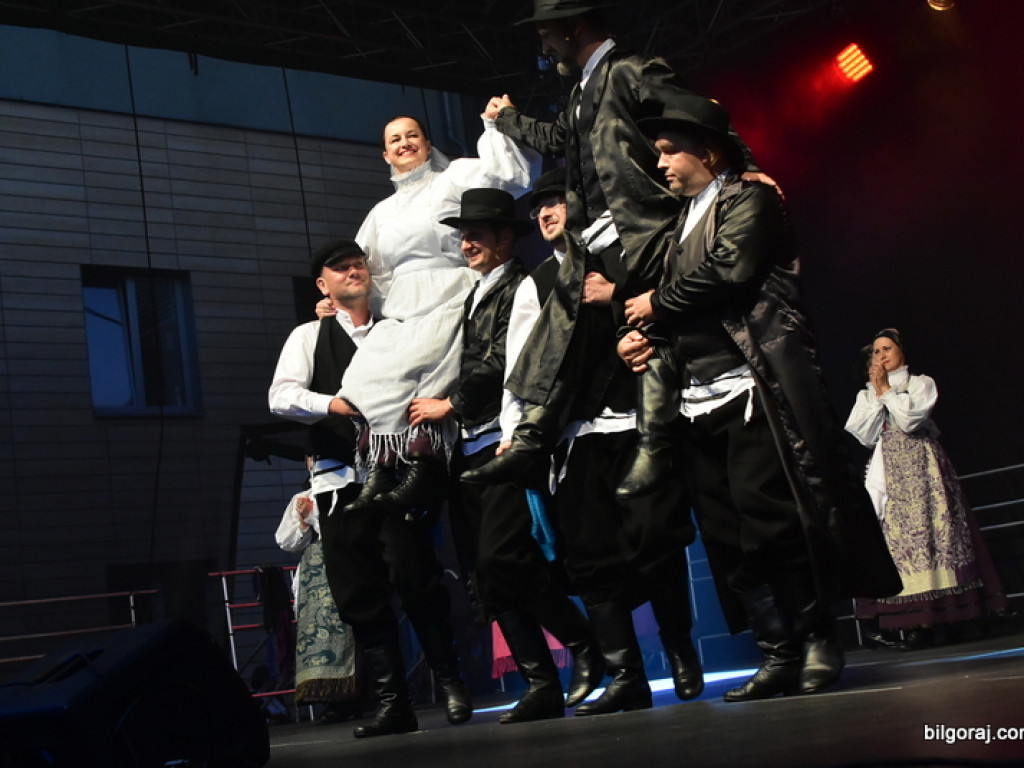 Festiwal kultur, czyli taniec, śpiew oraz muzyka żydowska, krajów bałkańskich i Polski (FOTO)