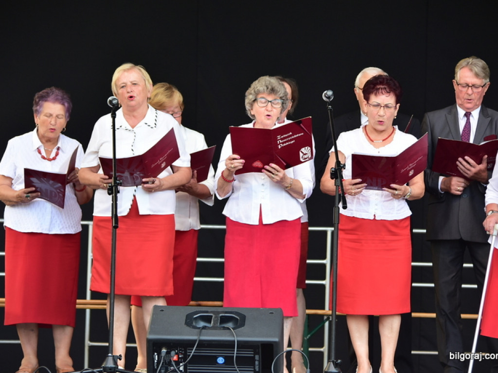 Na patriotyczną nutę by uczcić chlubę polskiego orężą (FOTO, VIDEO)
