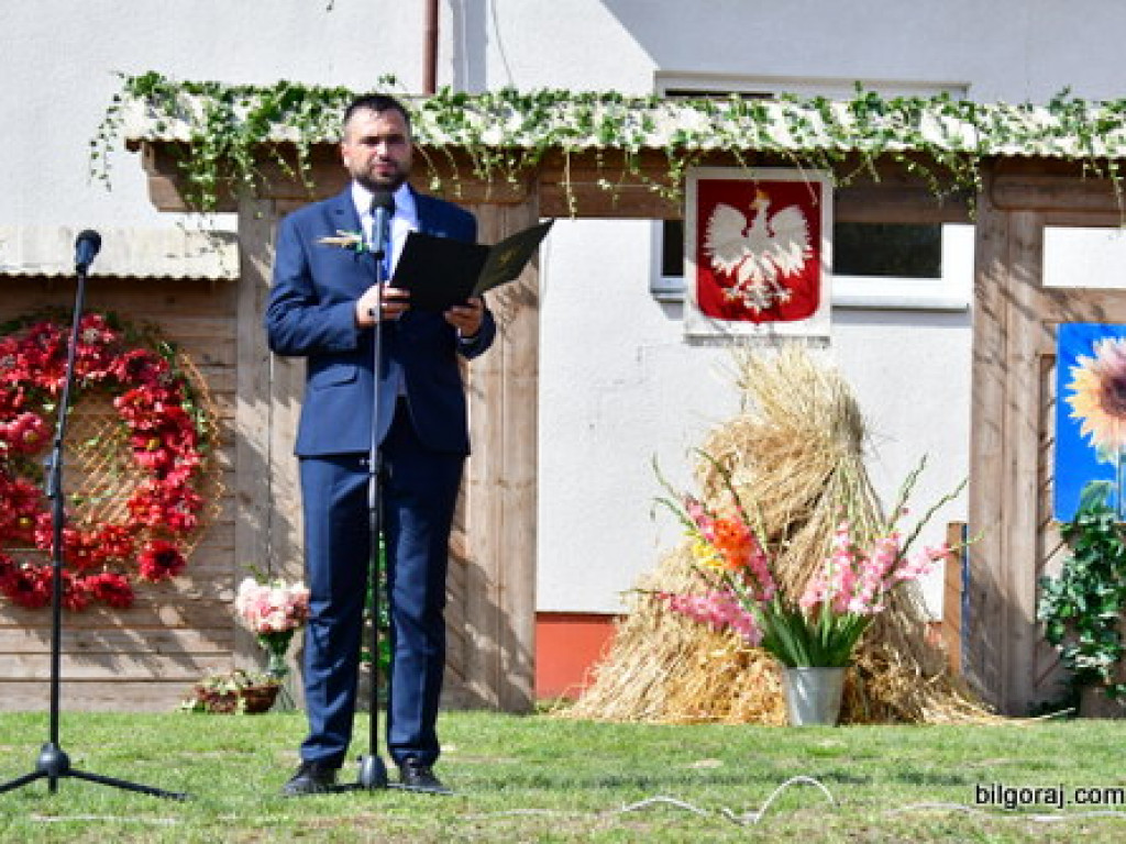 Dożynki w Gminie Tarnogród. Rolnicy świętowali w Luchowie Górnym (FOTO)