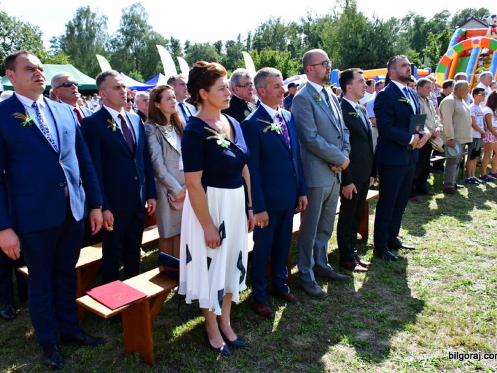 Dożynki w Gminie Tarnogród. Rolnicy świętowali w Luchowie Górnym (FOTO)