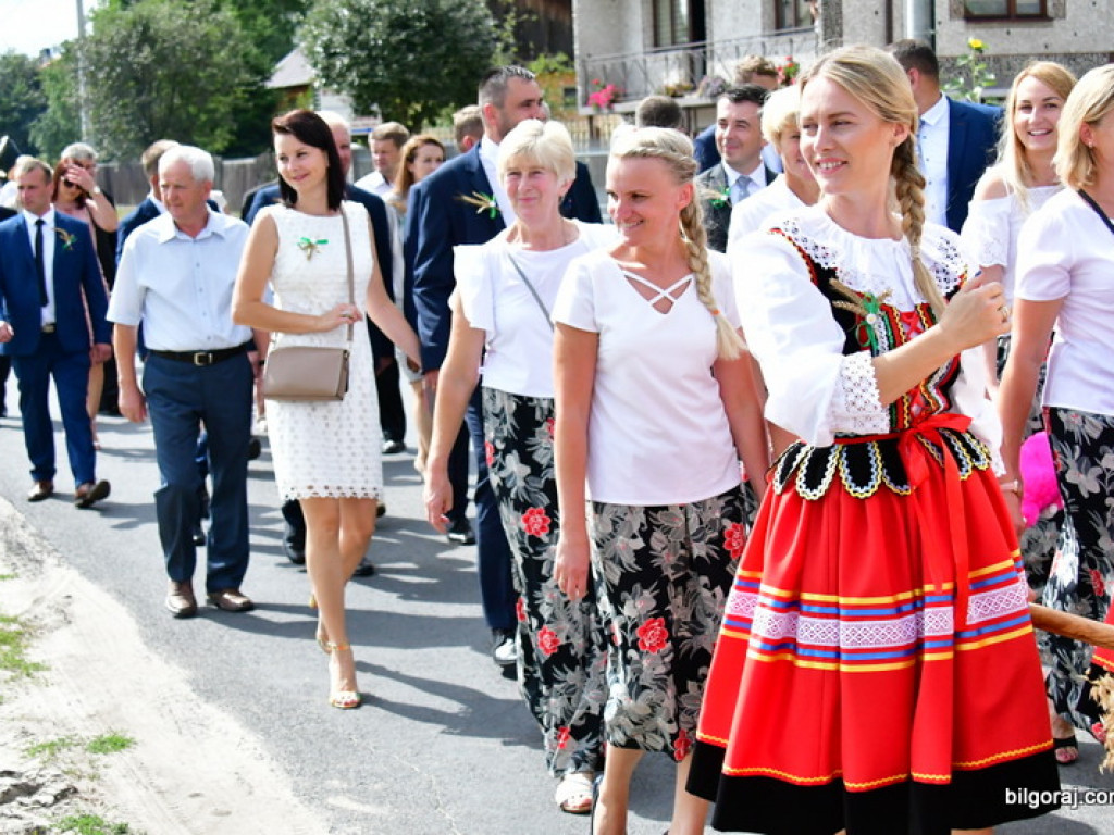 Dożynki w Gminie Tarnogród. Rolnicy świętowali w Luchowie Górnym (FOTO)