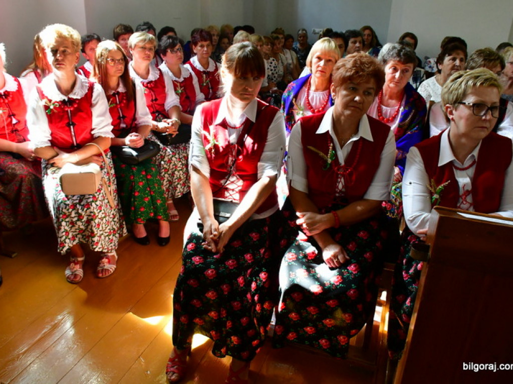 Dożynki w Gminie Tarnogród. Rolnicy świętowali w Luchowie Górnym (FOTO)