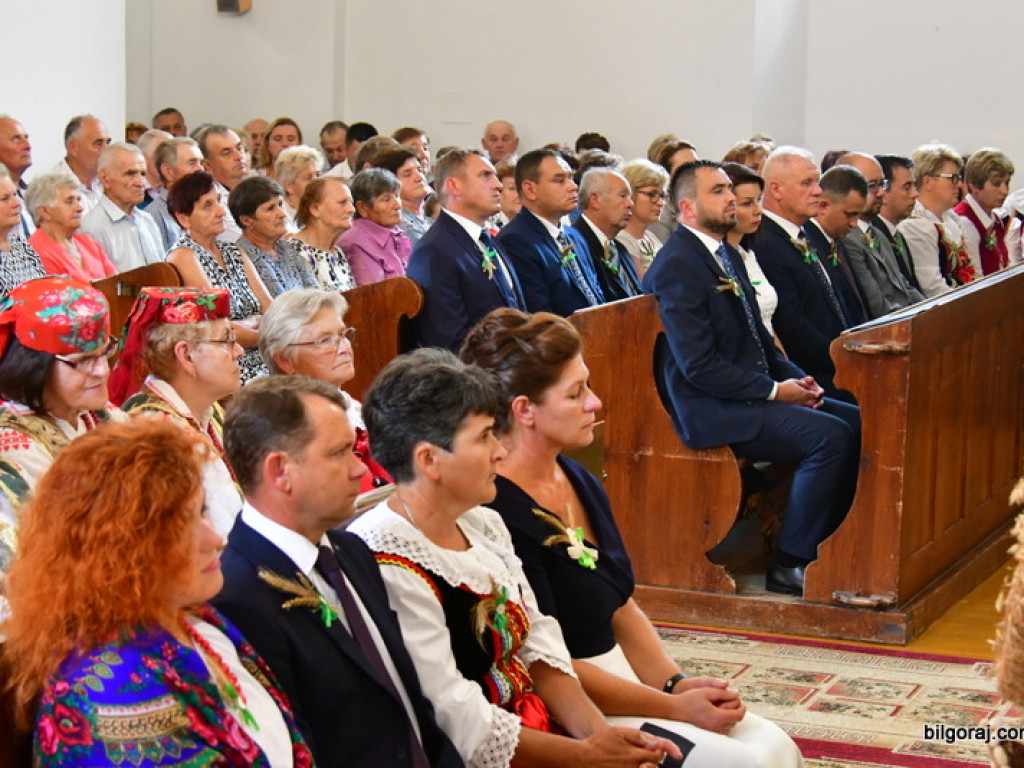 Dożynki w Gminie Tarnogród. Rolnicy świętowali w Luchowie Górnym (FOTO)