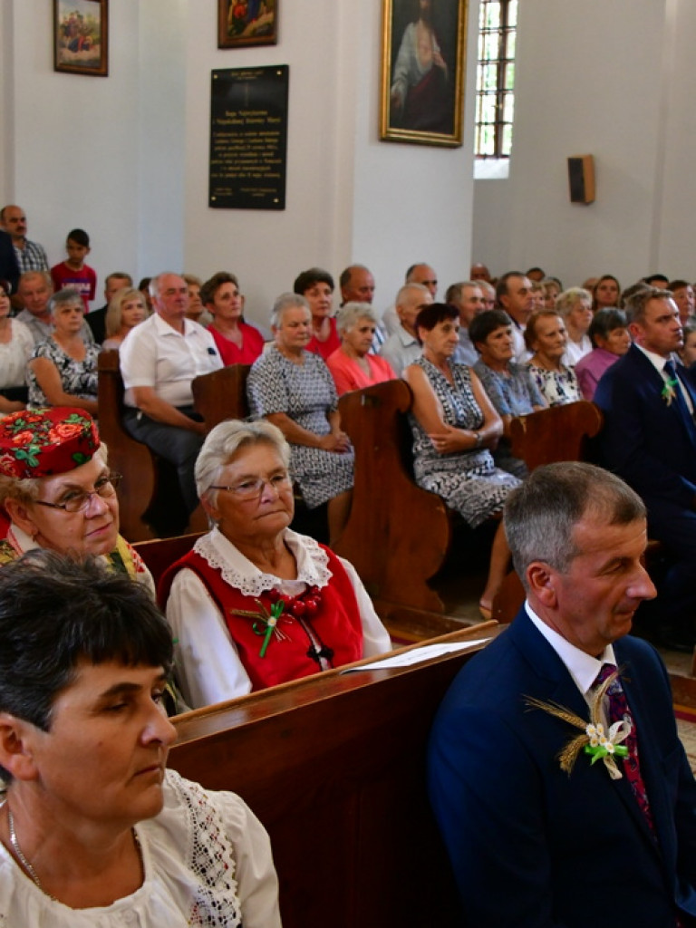 Dożynki w Gminie Tarnogród. Rolnicy świętowali w Luchowie Górnym (FOTO)