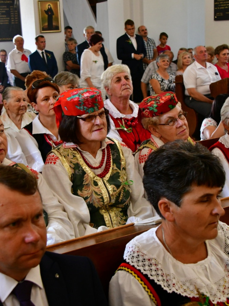 Dożynki w Gminie Tarnogród. Rolnicy świętowali w Luchowie Górnym (FOTO)