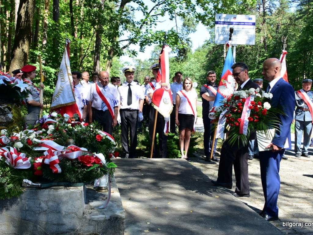 76. rocznica likwidacji obozu przejściowego w Zwierzyńcu, miejsca gdzie trafiali wysiedleni mieszkańcy Biłgorajszczyzny (FOTO)