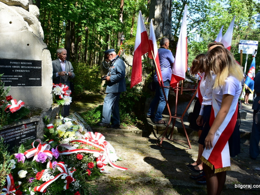 76. rocznica likwidacji obozu przejściowego w Zwierzyńcu, miejsca gdzie trafiali wysiedleni mieszkańcy Biłgorajszczyzny (FOTO)
