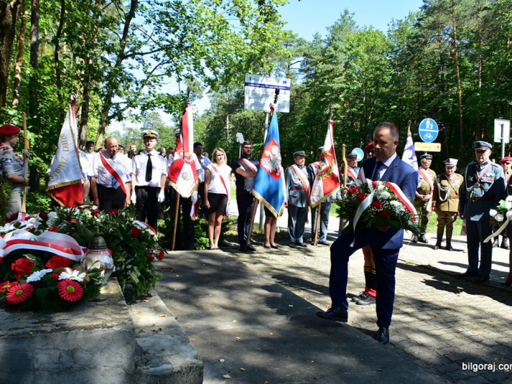 76. rocznica likwidacji obozu przejściowego w Zwierzyńcu, miejsca gdzie trafiali wysiedleni mieszkańcy Biłgorajszczyzny (FOTO)