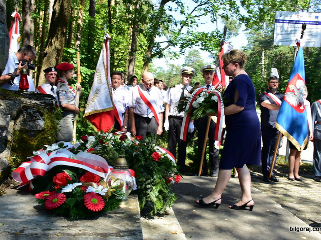 76. rocznica likwidacji obozu przejściowego w Zwierzyńcu, miejsca gdzie trafiali wysiedleni mieszkańcy Biłgorajszczyzny (FOTO)
