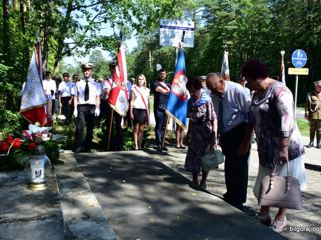 76. rocznica likwidacji obozu przejściowego w Zwierzyńcu, miejsca gdzie trafiali wysiedleni mieszkańcy Biłgorajszczyzny (FOTO)