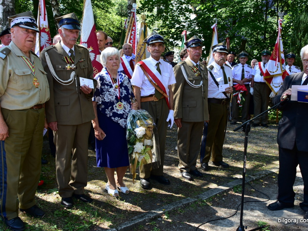 76. rocznica likwidacji obozu przejściowego w Zwierzyńcu, miejsca gdzie trafiali wysiedleni mieszkańcy Biłgorajszczyzny (FOTO)
