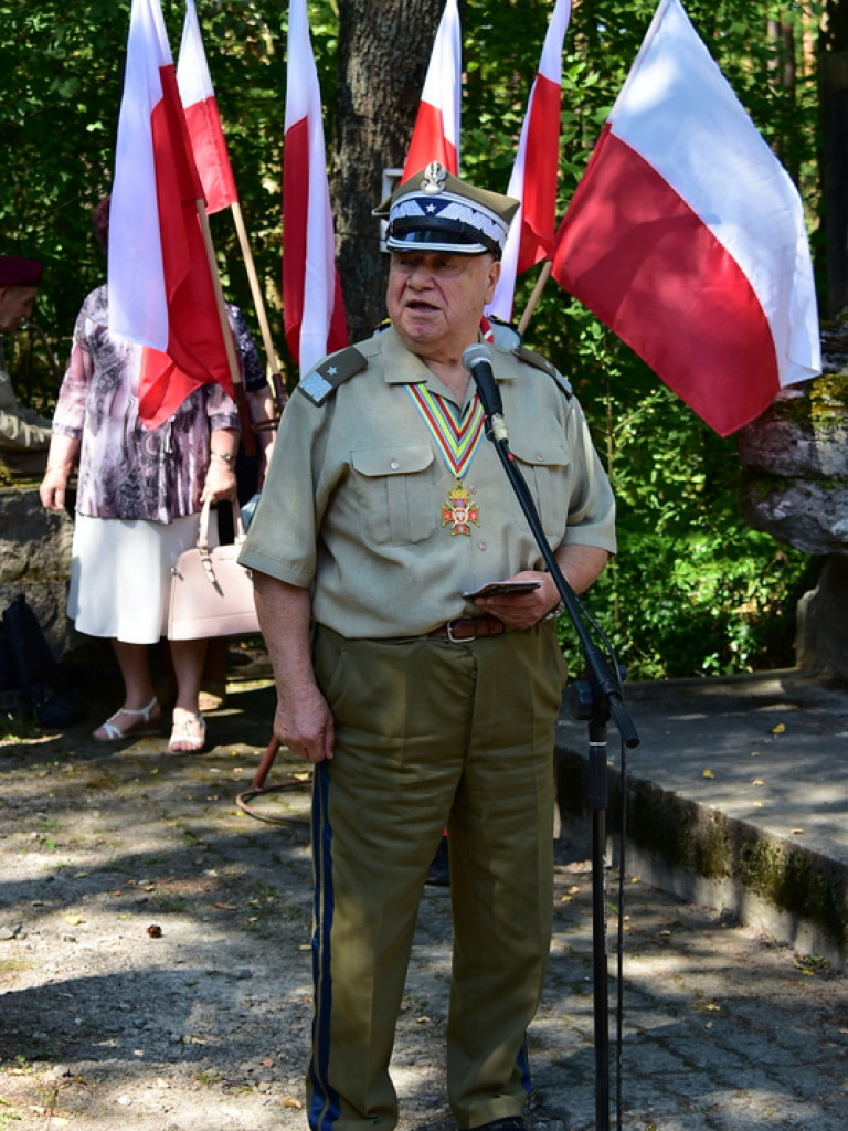 76. rocznica likwidacji obozu przejściowego w Zwierzyńcu, miejsca gdzie trafiali wysiedleni mieszkańcy Biłgorajszczyzny (FOTO)