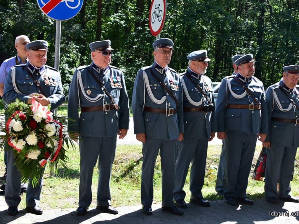 76. rocznica likwidacji obozu przejściowego w Zwierzyńcu, miejsca gdzie trafiali wysiedleni mieszkańcy Biłgorajszczyzny (FOTO)