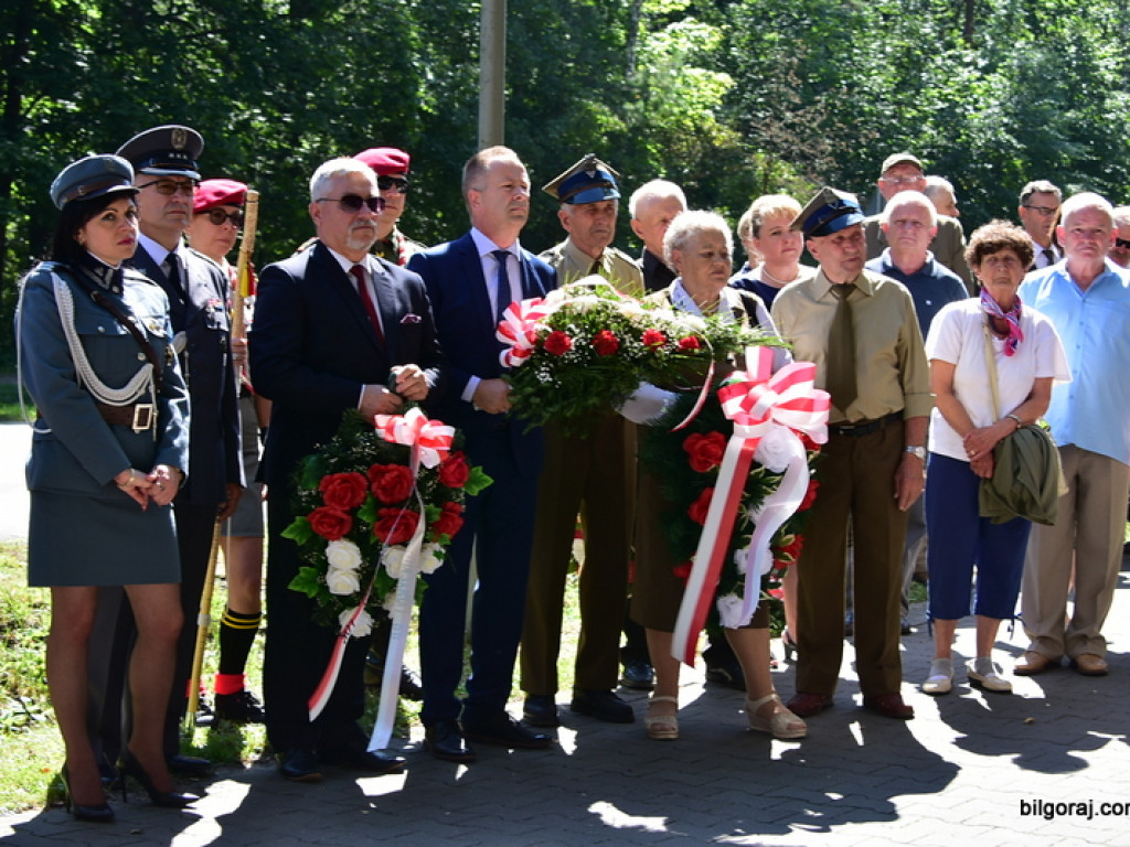 76. rocznica likwidacji obozu przejściowego w Zwierzyńcu, miejsca gdzie trafiali wysiedleni mieszkańcy Biłgorajszczyzny (FOTO)