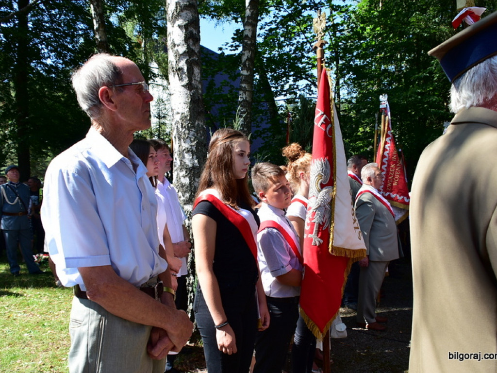 76. rocznica likwidacji obozu przejściowego w Zwierzyńcu, miejsca gdzie trafiali wysiedleni mieszkańcy Biłgorajszczyzny (FOTO)
