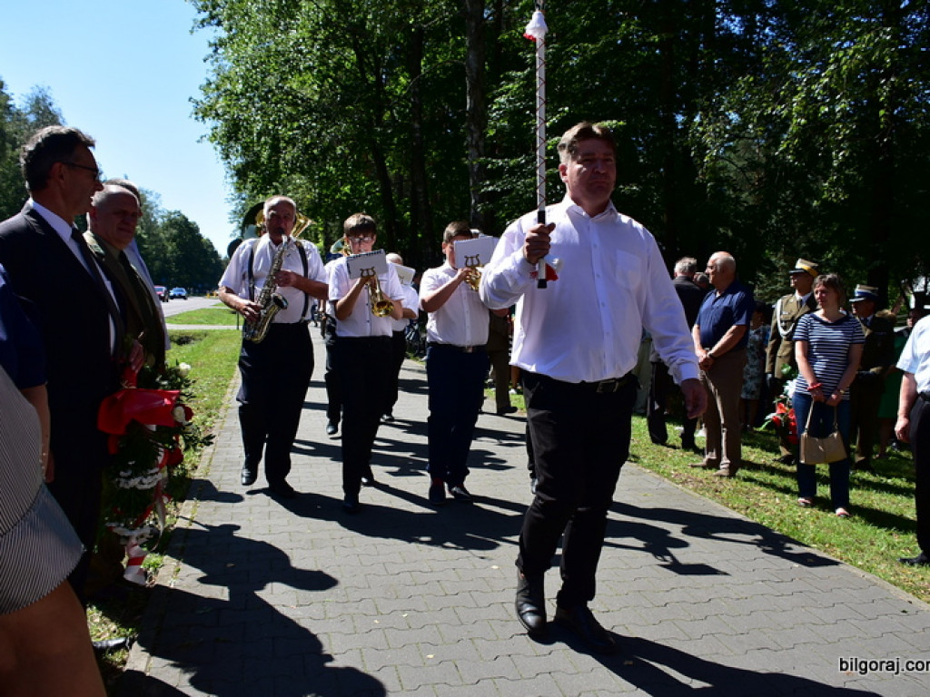 76. rocznica likwidacji obozu przejściowego w Zwierzyńcu, miejsca gdzie trafiali wysiedleni mieszkańcy Biłgorajszczyzny (FOTO)