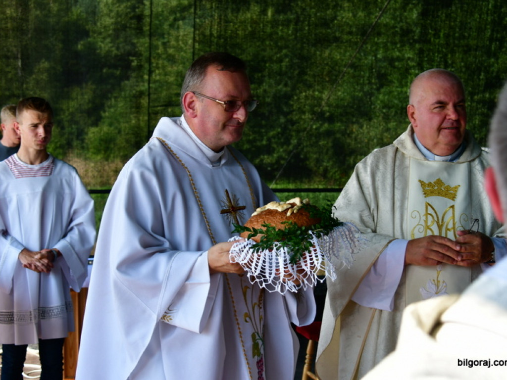 Dożynki w Gminie Biłgoraj. Dziękowano Bogu za łaski, rolnikom za pracę (FOTO)